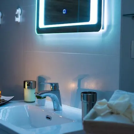 Boris St - Two Bedroom With Terrace And Jacuzzi