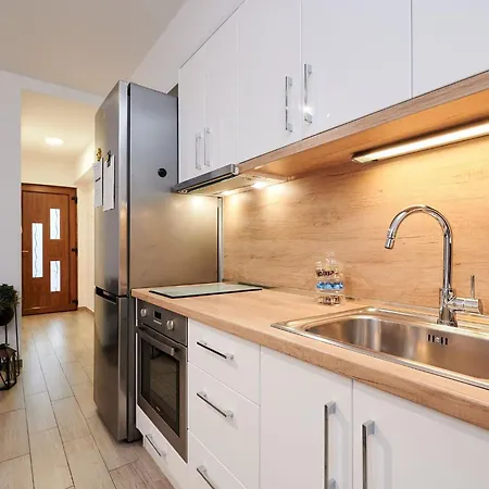 Διαμέρισμα Boris St - Two Bedroom With Terrace And Jacuzzi *