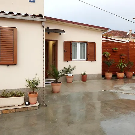 Apartman Boris St - Two Bedroom With Terrace And Jacuzzi *