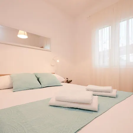 Apartman Boris St - Two Bedroom With Terrace And Jacuzzi Trogir
