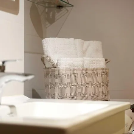Διαμέρισμα Boris St - Two Bedroom With Terrace And Jacuzzi *