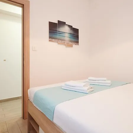 Boris St - Two Bedroom With Terrace And Jacuzzi Apartman Trogir
